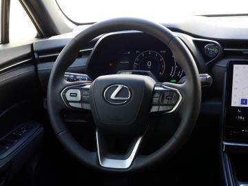 Lexus LBX